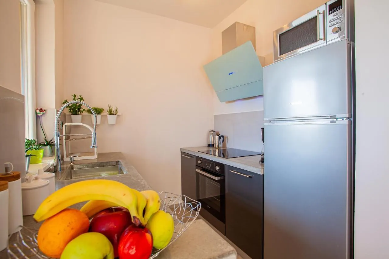 Apartment Leni Cres